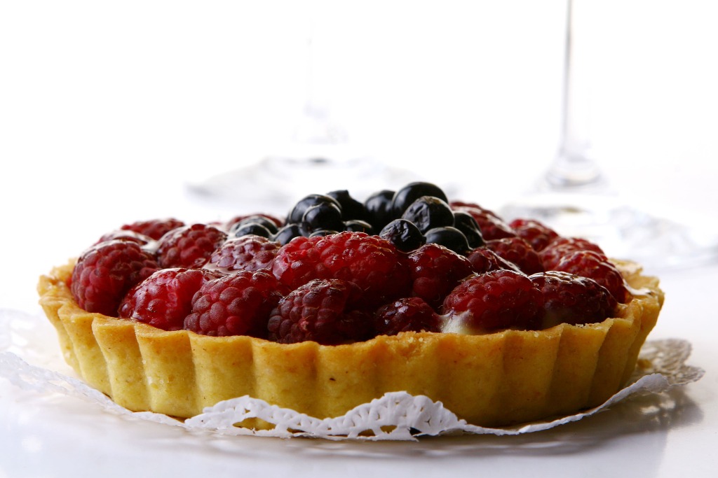 Red Fruit Pie with Syrup - how to make this dessert