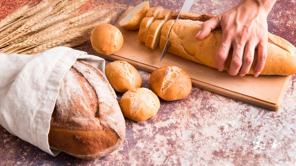 Homemade Bread: Recipe, Tips and Creative Fillings