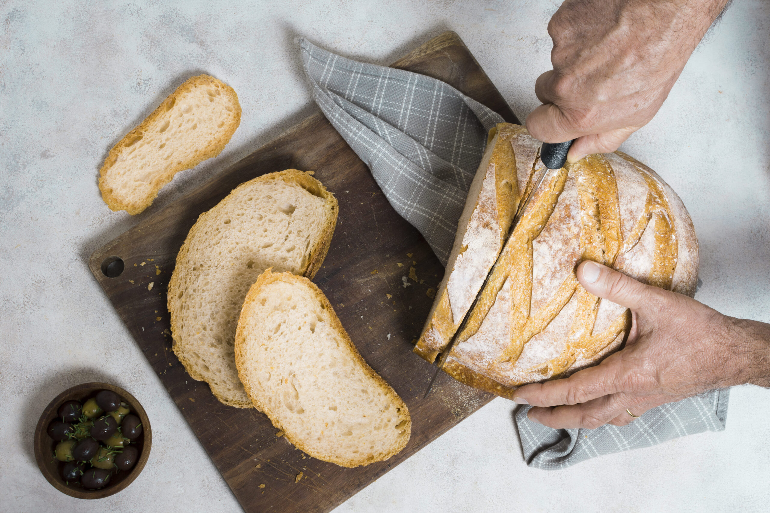 Homemade Bread: Recipe, Tips and Creative Fillings