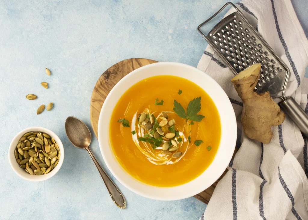 Sopa de Abóbora com Gengibre e Coco